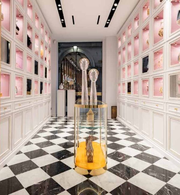 Interno